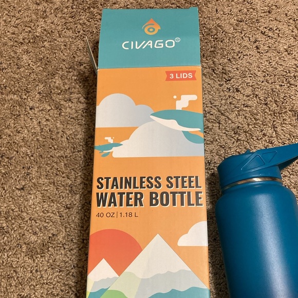 CIVAGO Water Bottle 40 ounces 3 lids - Picture 2 of 11